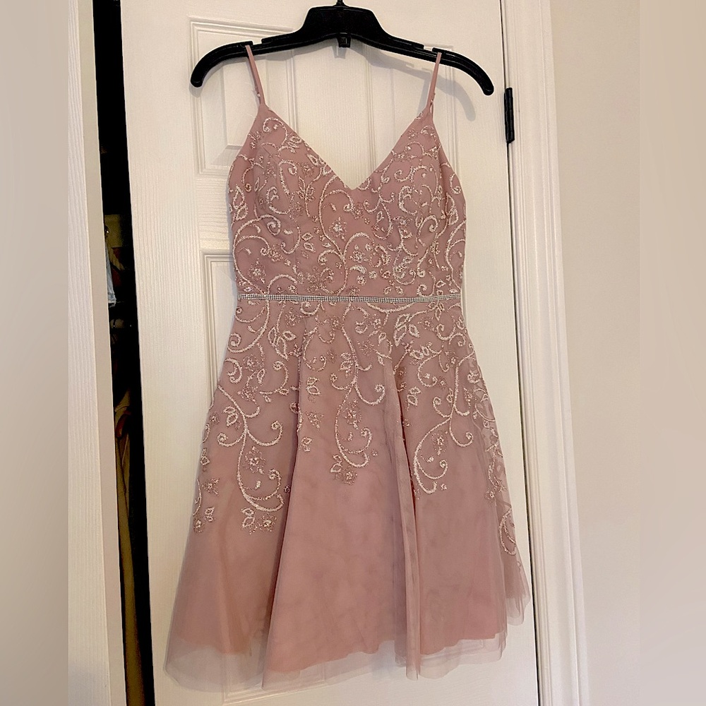 le chateau graduation dress